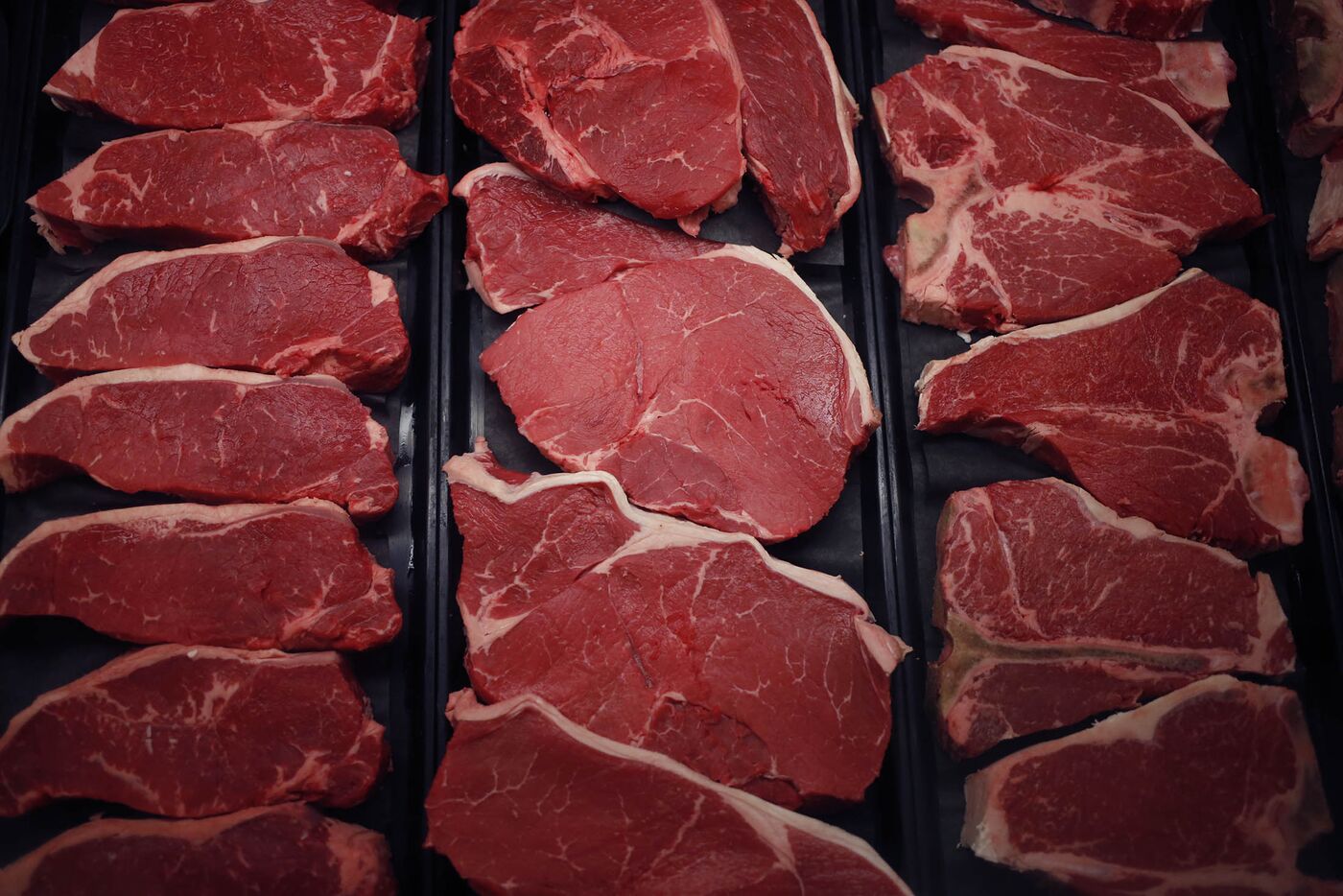 Beef Isn't For Dinner Anymore as Americans Devour Cheaper Pork Bloomberg