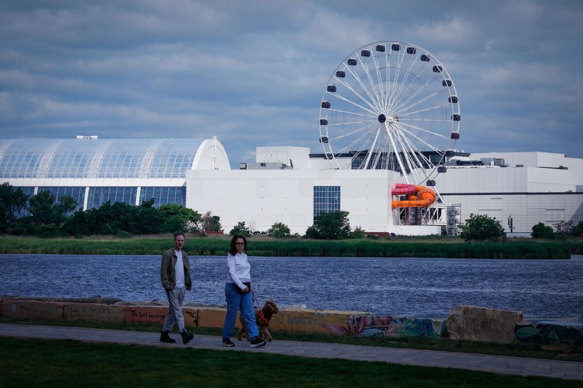 🟪"American Dream: Il Megamall dei Meadowlands delude le Aspettative"