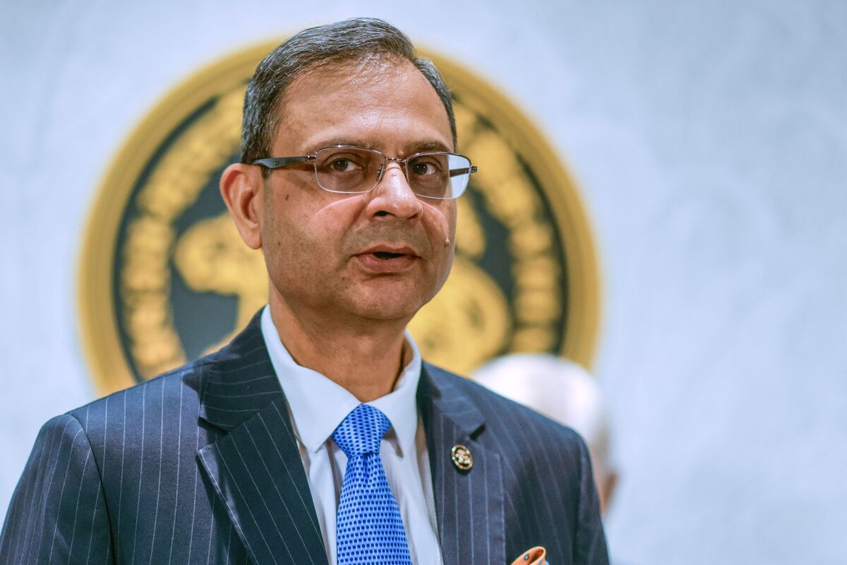 RBI’s Malhotra Urges Fintechs to Guard Data as AI Use Expands