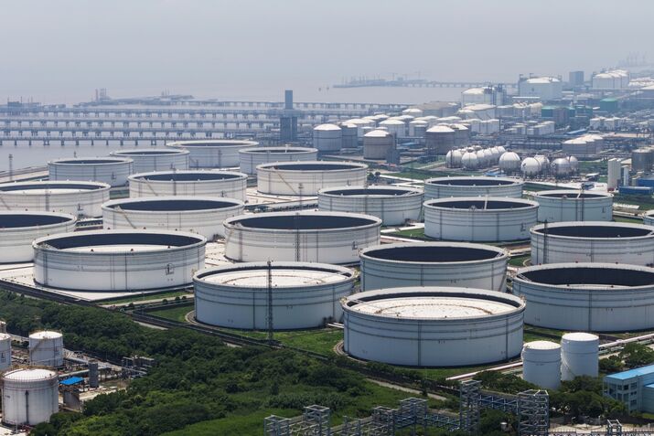 Oil storage in Shanghai.