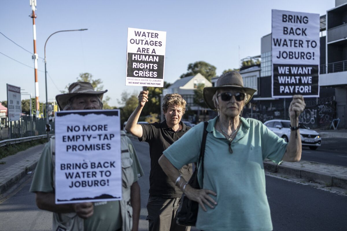 South Africa Allows Emergency Water-Supply Boost Amid Crisis