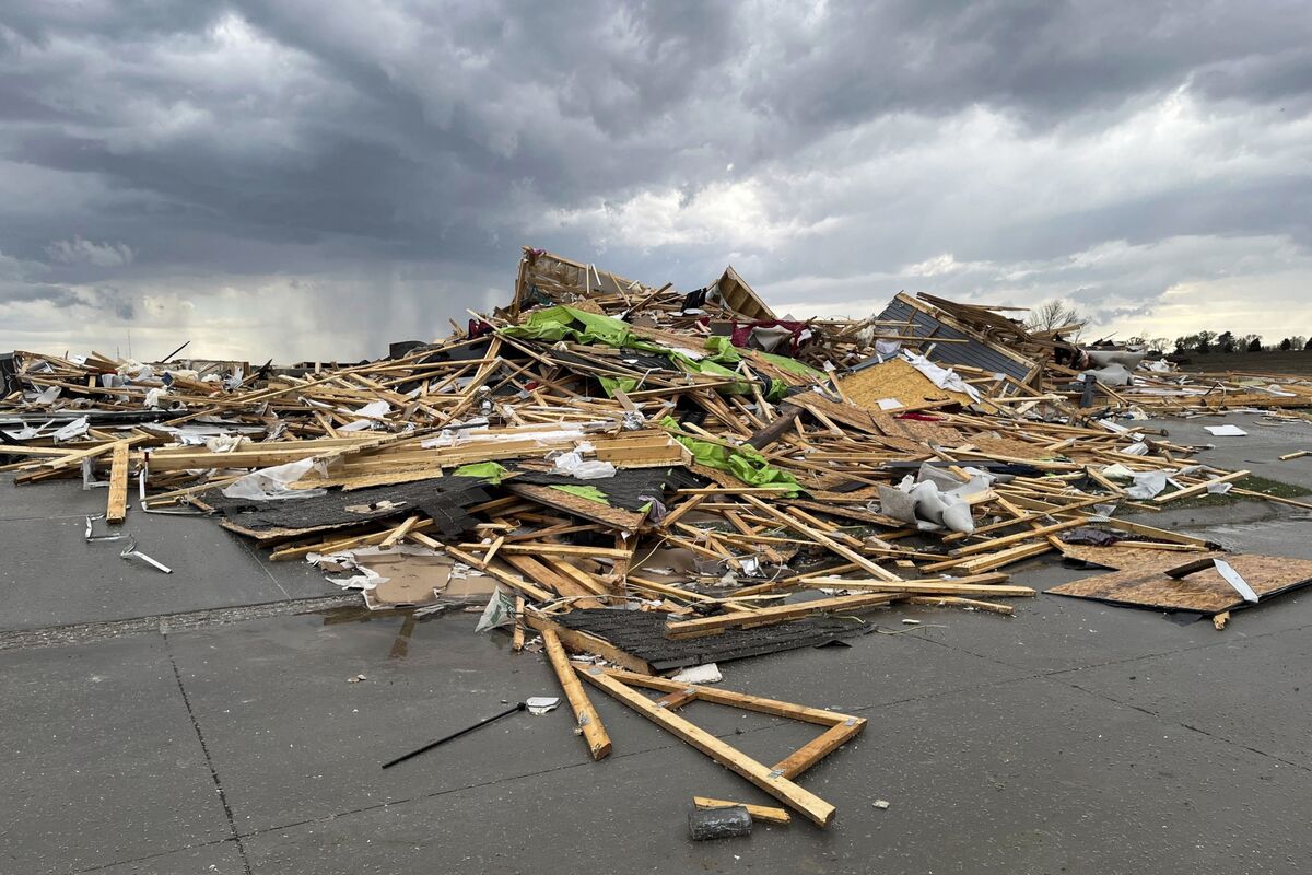 Midwest Tornadoes Flatten Homes In Nebraska Suburbs And Leave Trails Of ...