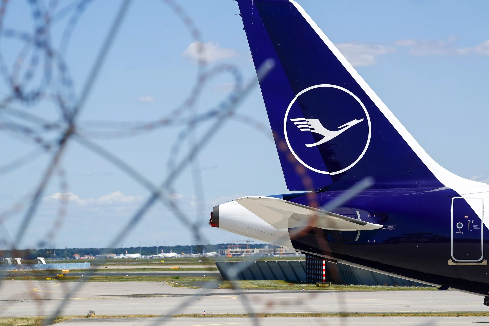 Germany Duels With EU Over $9.9 Billion Deutsche Lufthansa AG Bailout 