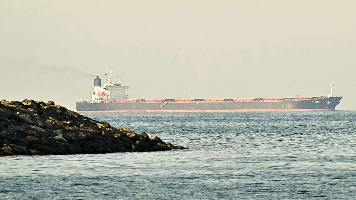 Trump Says US Will Escort Tankers in Strait of Hormuz