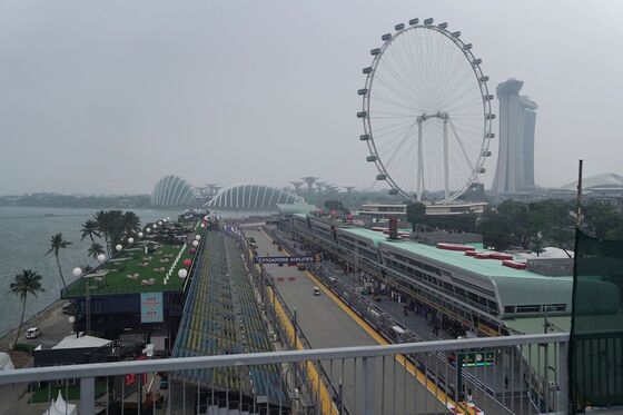 Formula One Will Proceed With Singapore Race Despite Unhealthy Air Quality 