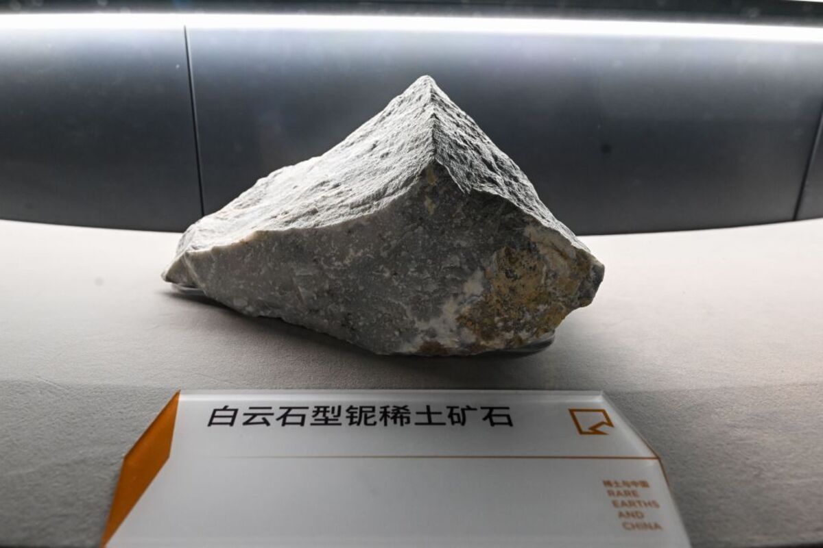 A Stock Trader’s Guide to Navigating China’s Curb on Rare Earths