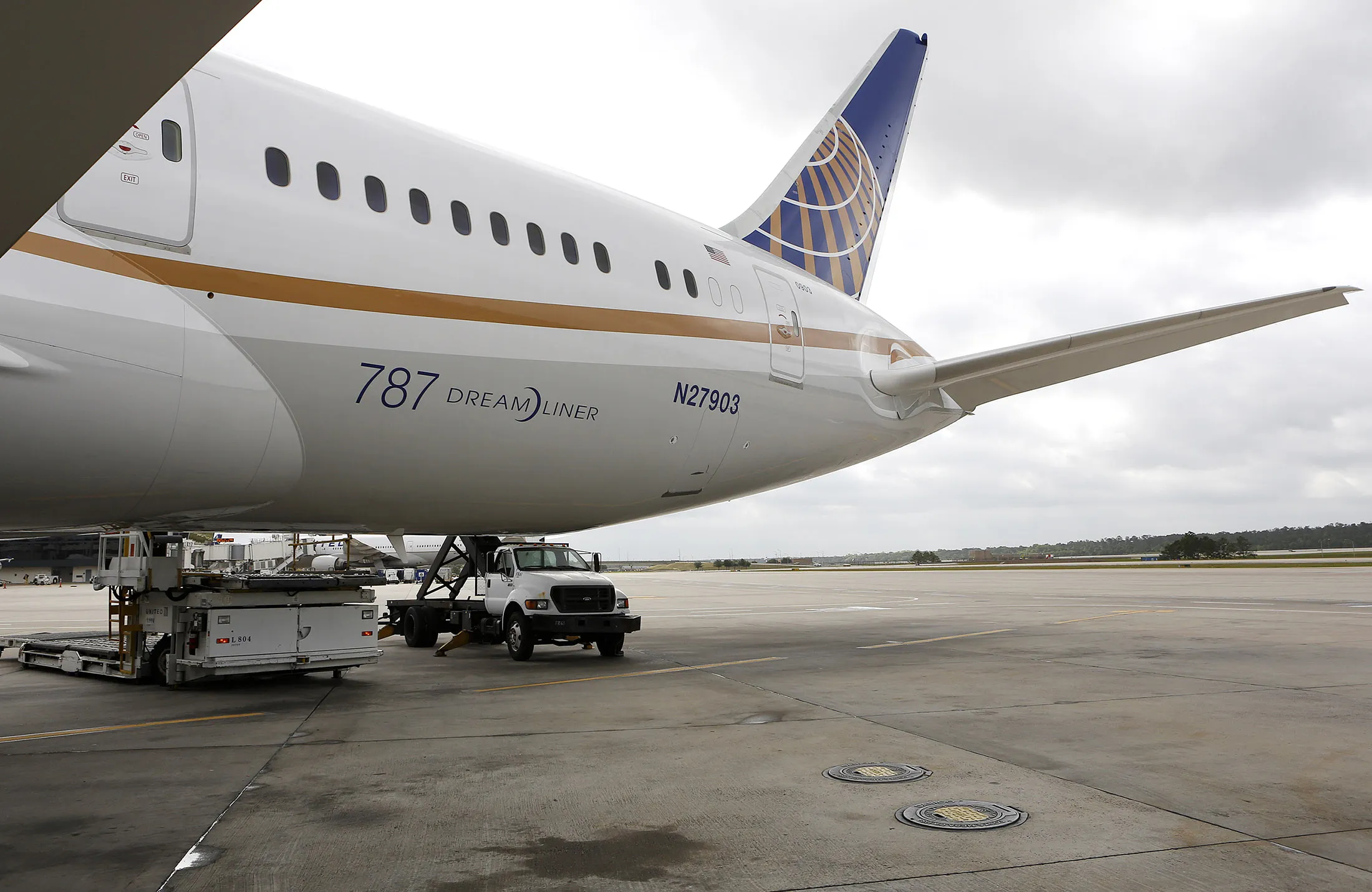 Boeing 787 Poised for U.S. Image Boost as United Resumes Flights