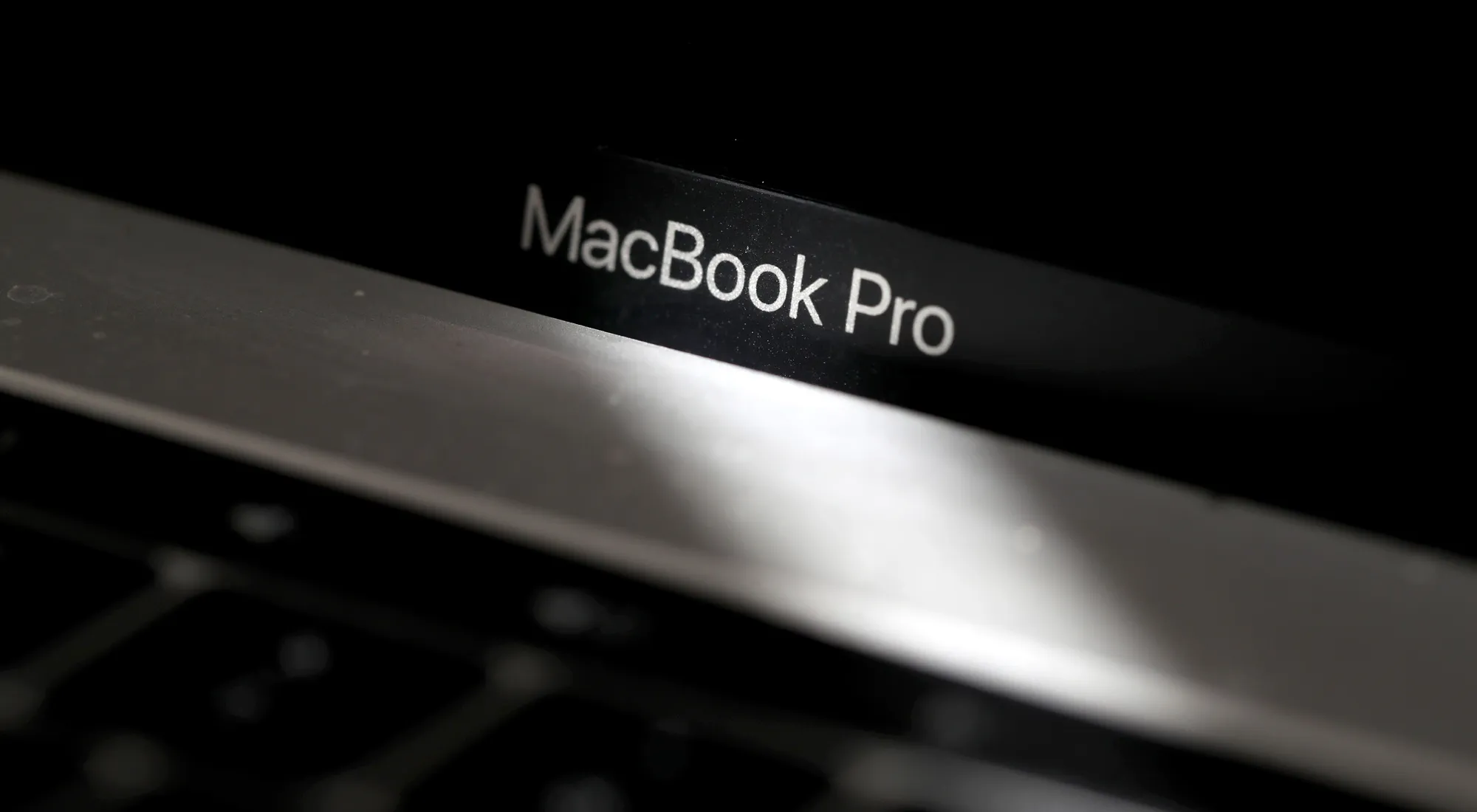 Apple Recalls Approximately 500,000 15-Inch MacBook Pro Computers For Fire Hazard