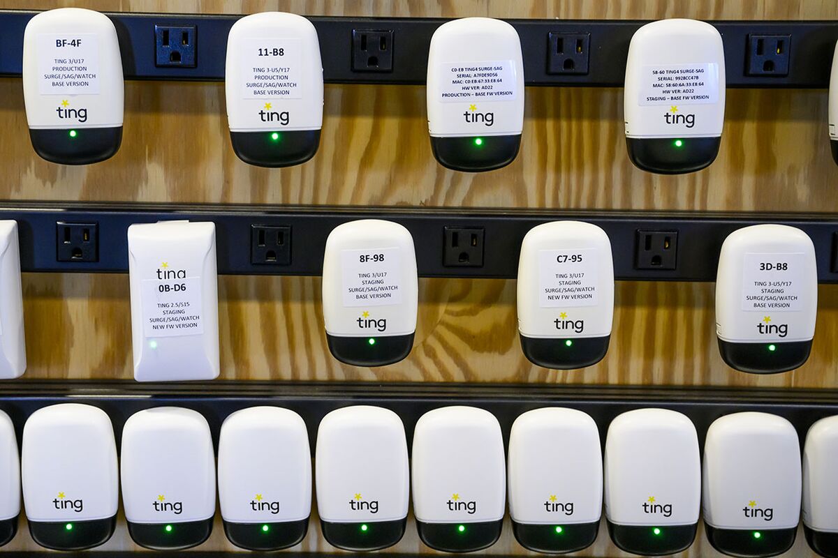 Blackout, Fire Warnings Flashed From Home Sensors Hours Before Crises