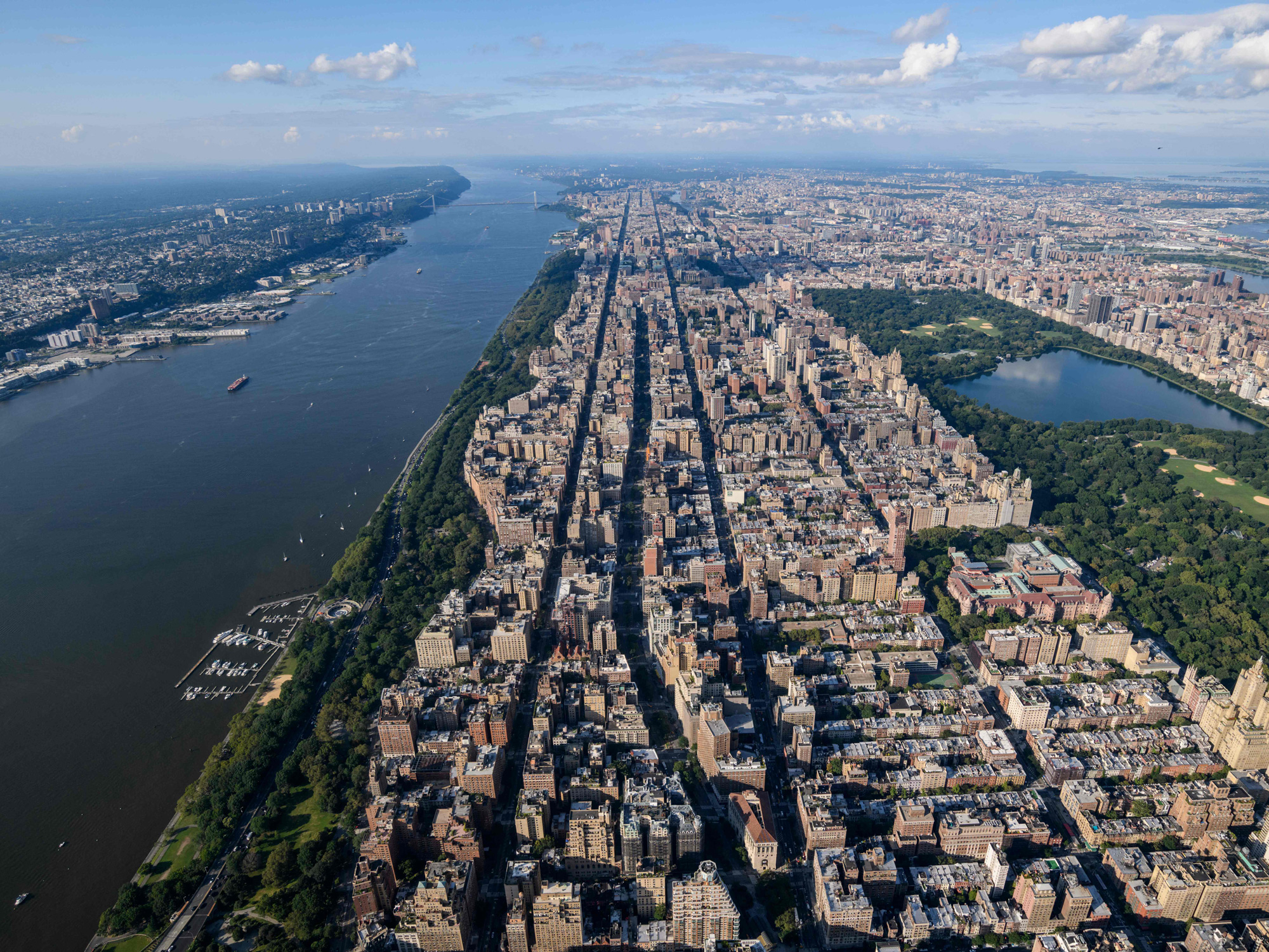 The Intimate City: Walking New York by Michael Kimmelman