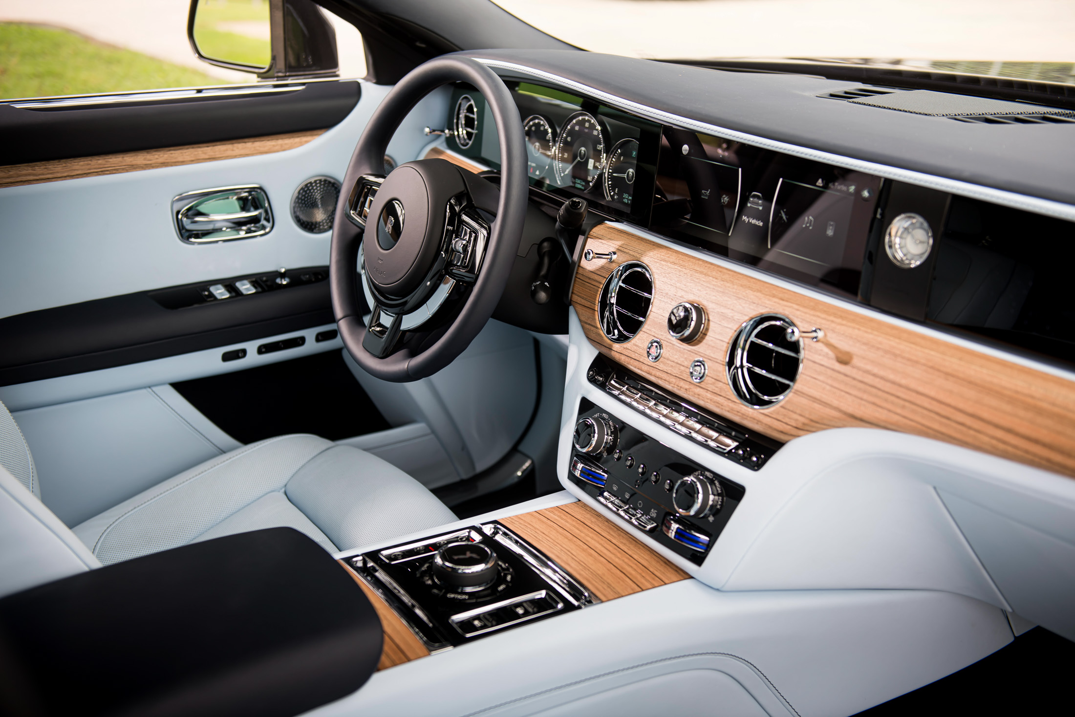 2021 Rolls-Royce Ghost Review: A Toned-Down $332,500 Sedan - Bloomberg