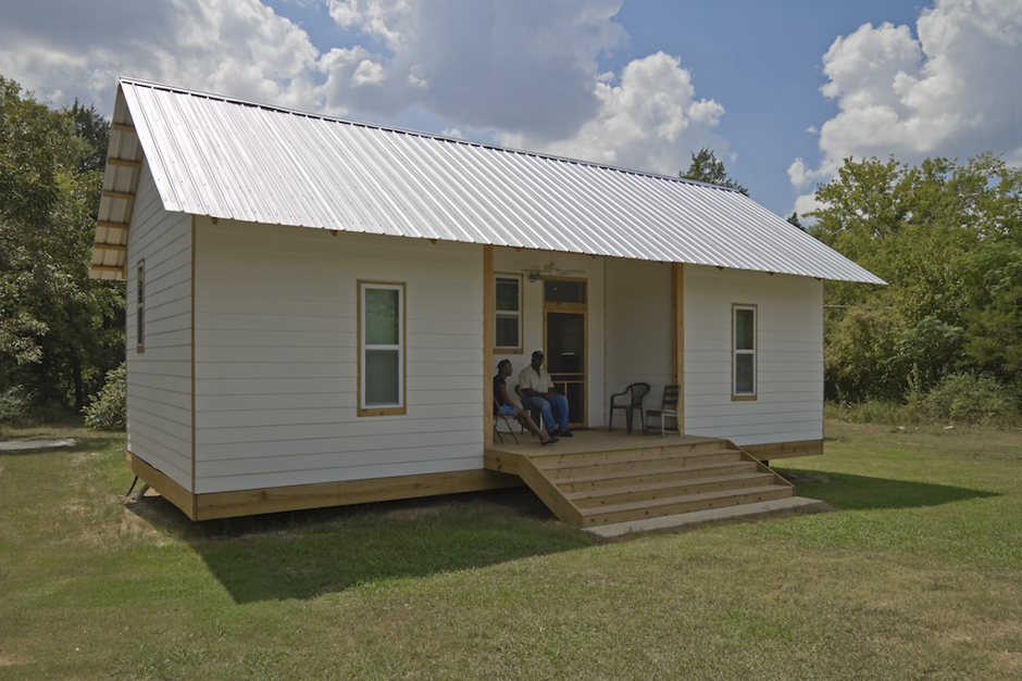 MacArthur's house, one of the three models in the Rural Studio's 20K product line 