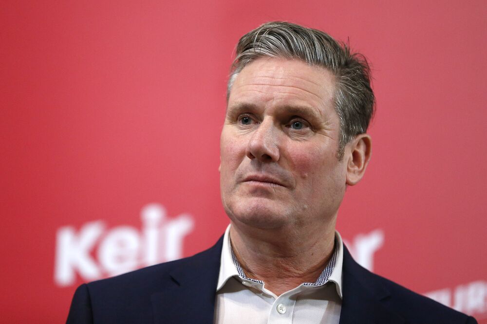 U.K. Labour Picks 'Safe' Keir Starmer as a Life-Raft in a Storm - Bloomberg