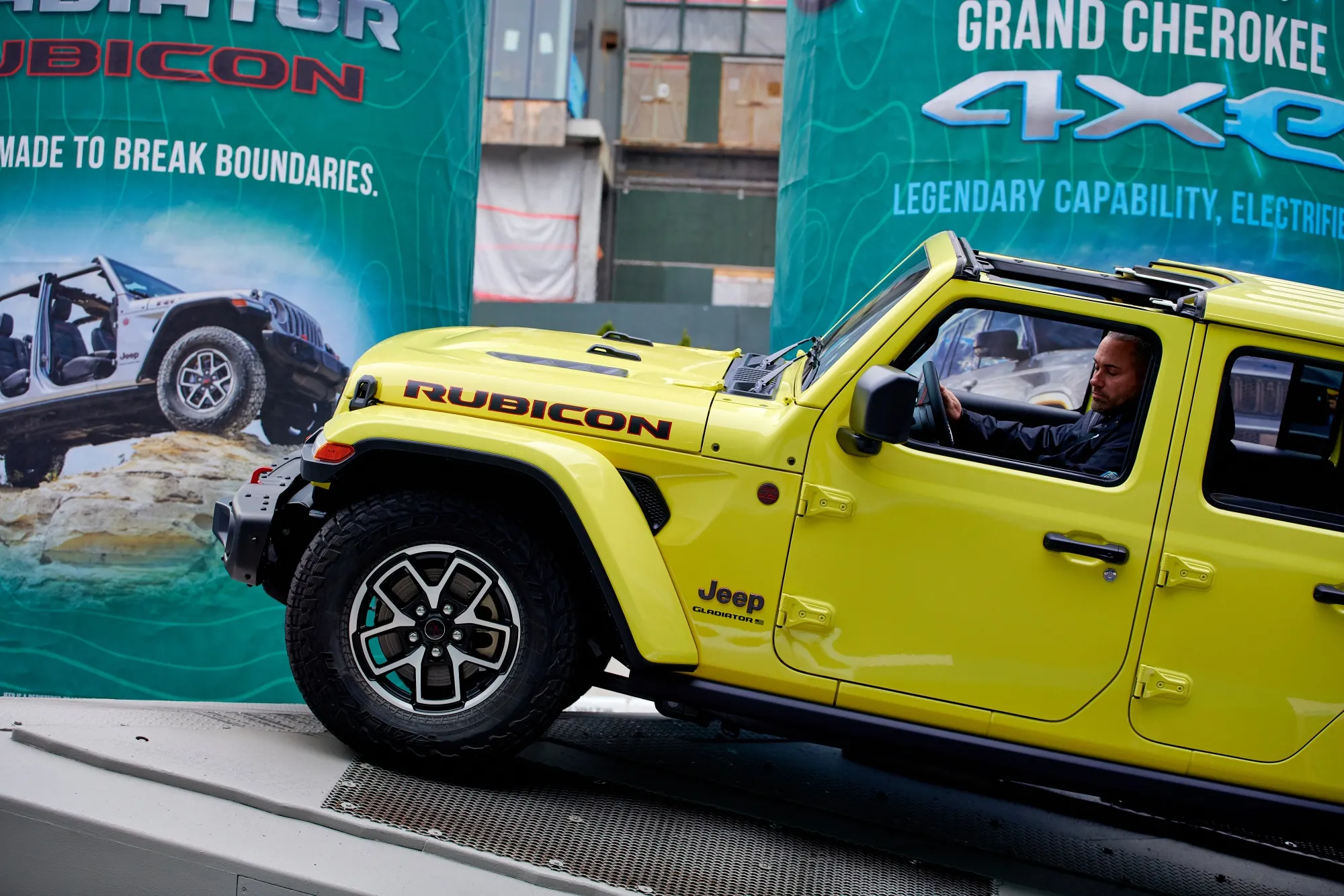 A 2024 Jeep Gladiator Rubicon SUV.