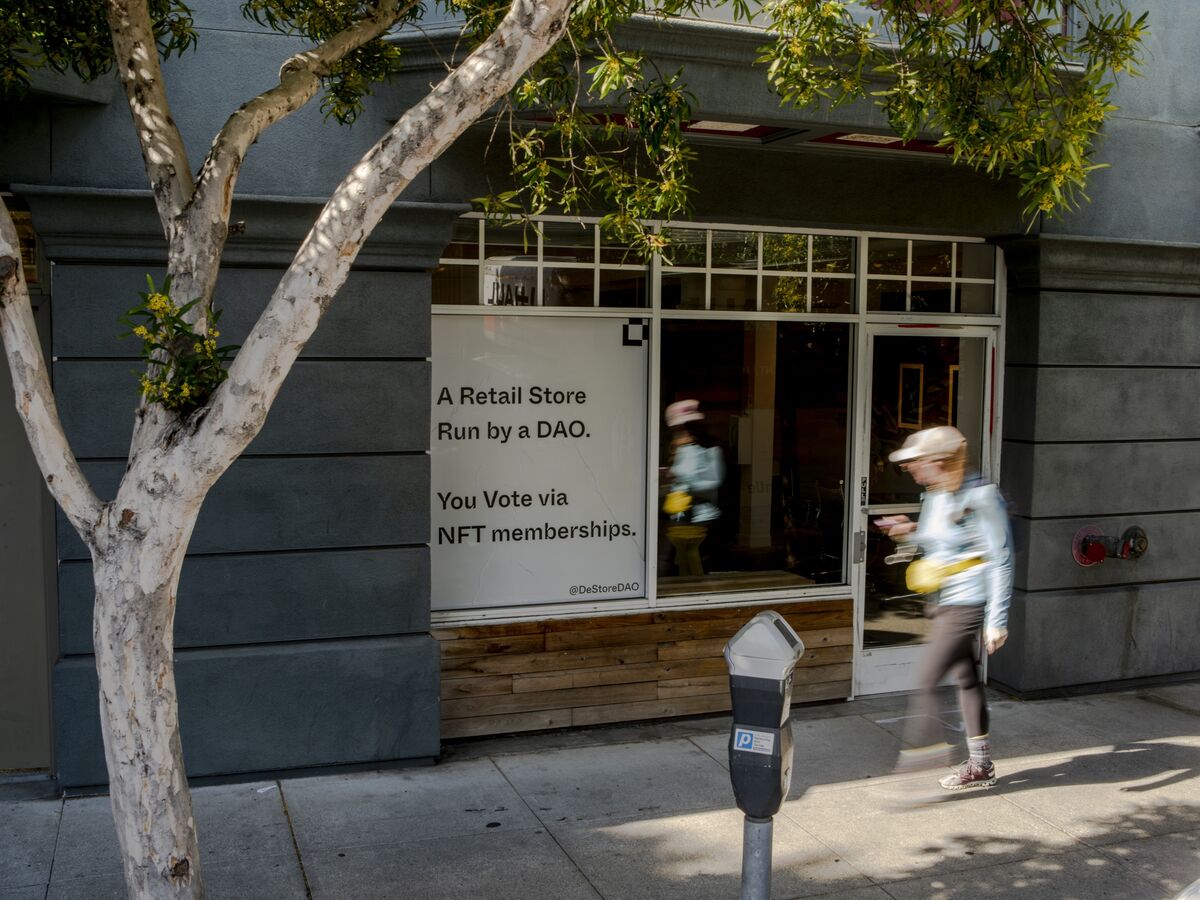 This Retail Entrepreneur Is Betting on the Blockchain, DAOs and Discord -  Bloomberg