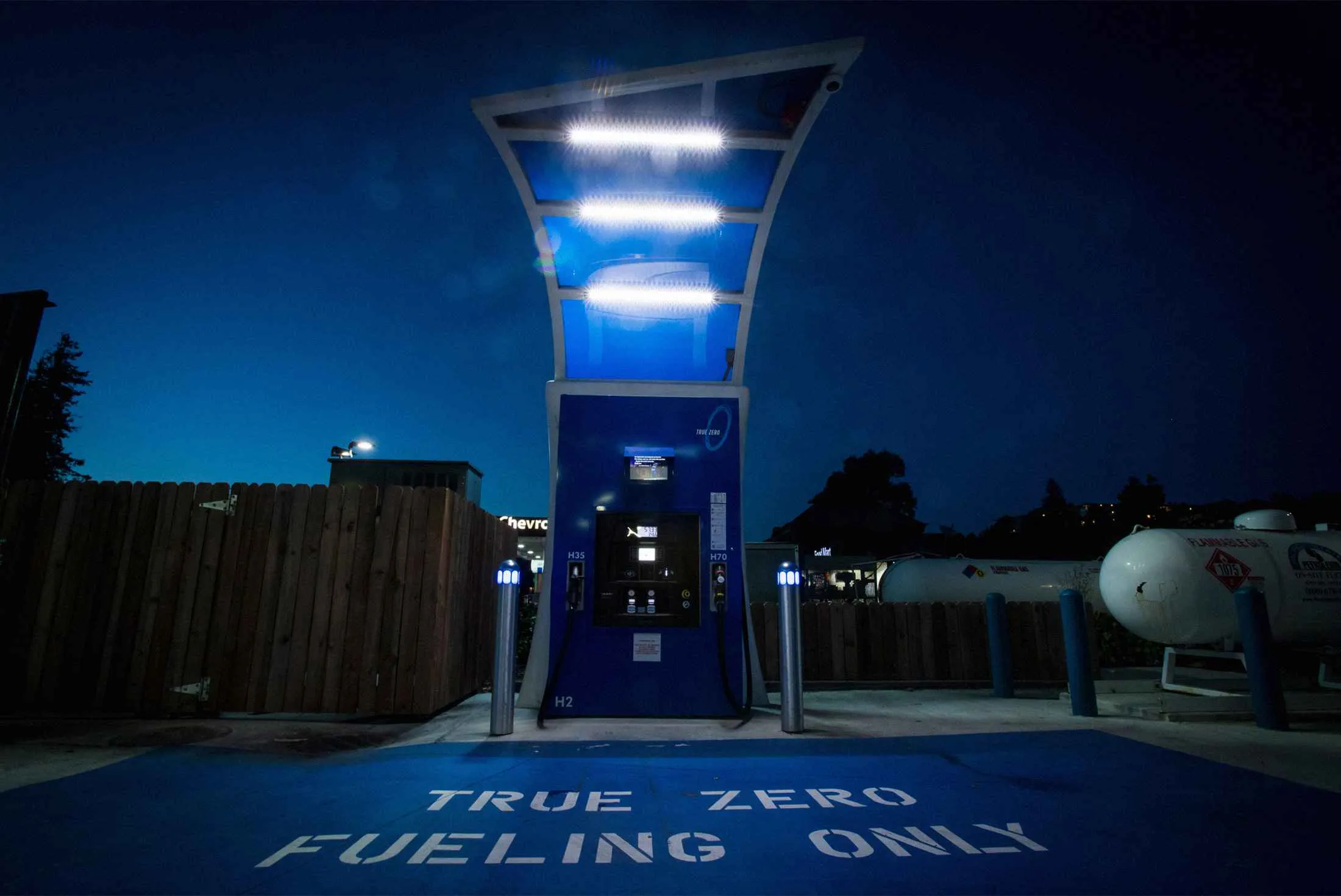 A hydrogen station keeps a lonely vigil.