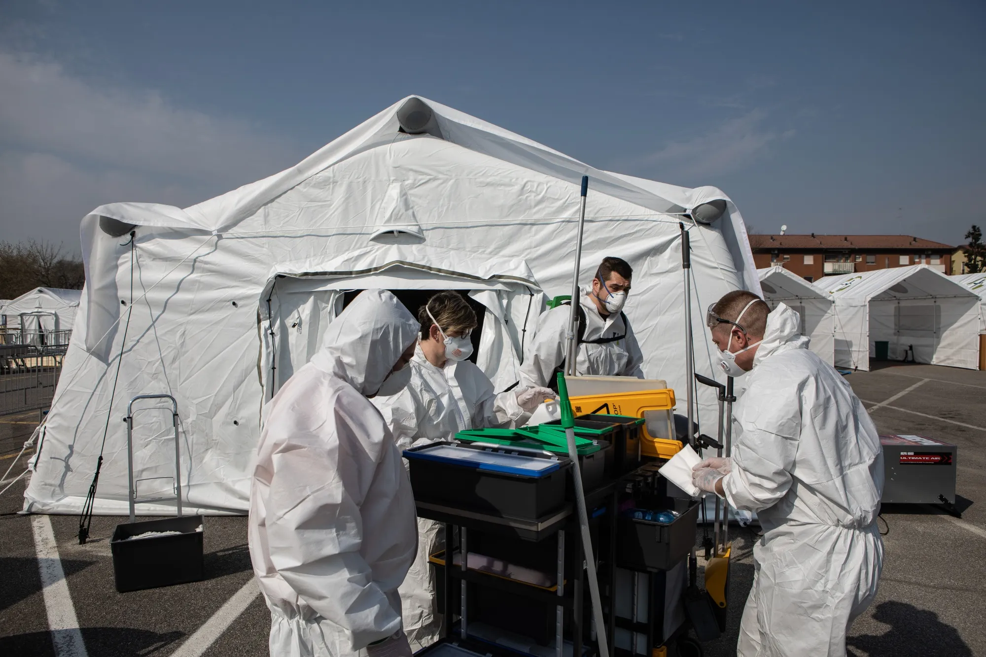 US Charity Builds Field Hospital In Cremona To Assist With Coronavirus Treatment