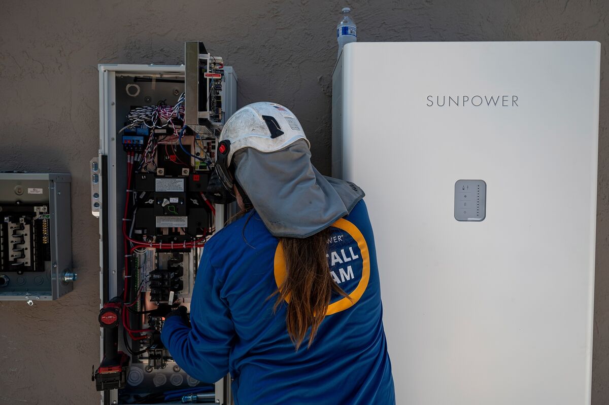 Home Storage is Booming Even as Solar Installations Stall