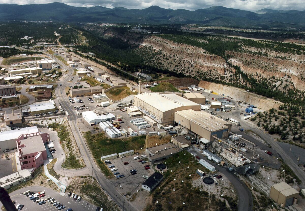 Los Alamos National Lab Workers Sue Over Vaccine Mandate Bloomberg