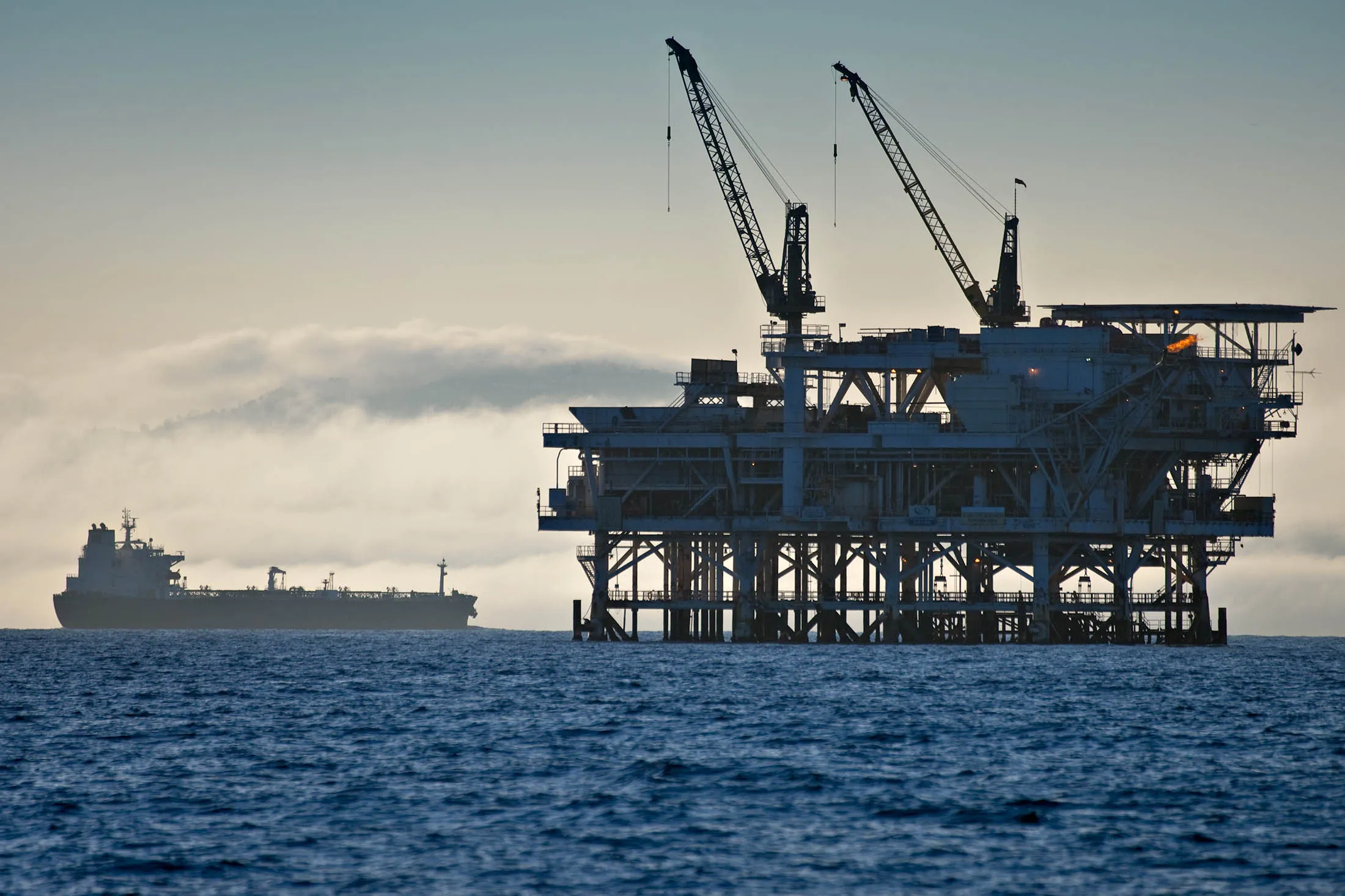 West Coast Senators Propose Ban On Offshore Drilling