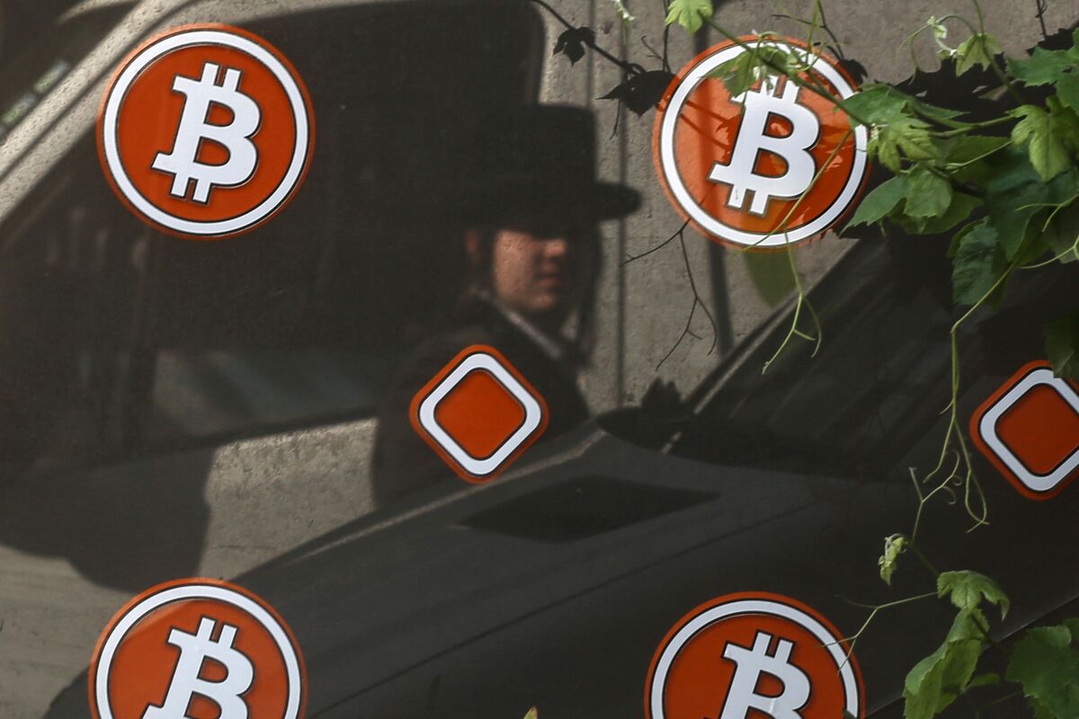 Bitcoin Sinks Again as Risk-Off Mood Returns on Recession Fears – Bloomberg