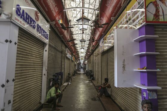 India’s Chaotic Cities Turn Eerily Silent as Virus Fears Grow