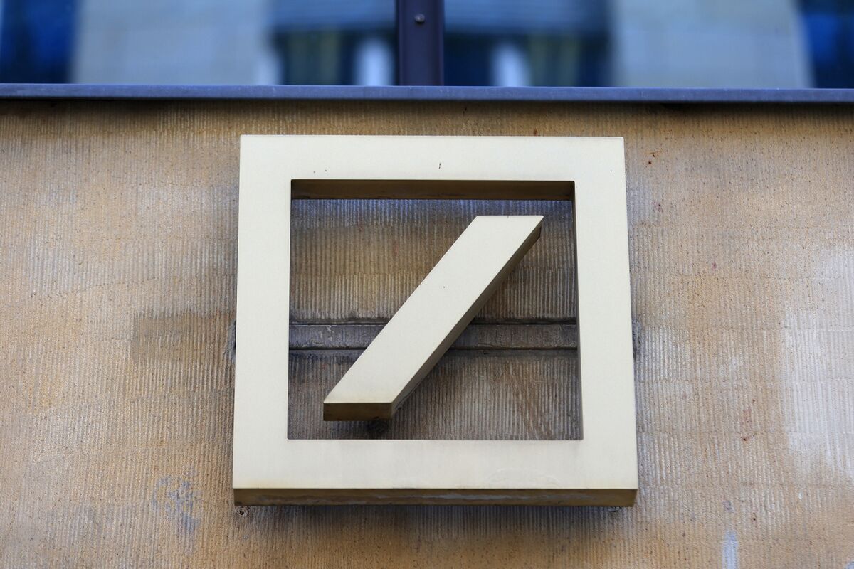 Ex-Deutsche Bank Manager Sues German Lender in London for Fraud