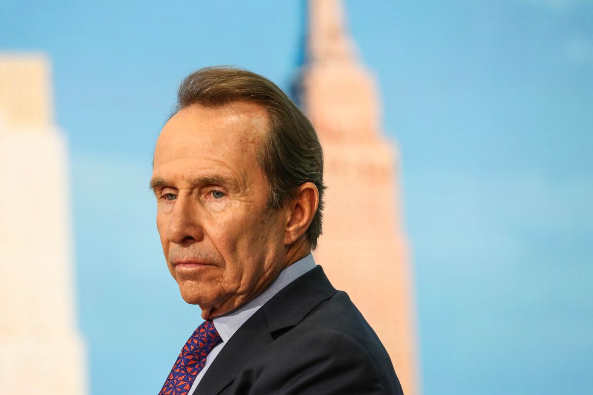 Evercore ISI CEO Ed Hyman Ventures a Guess on 2027 Earnings, It’s $300