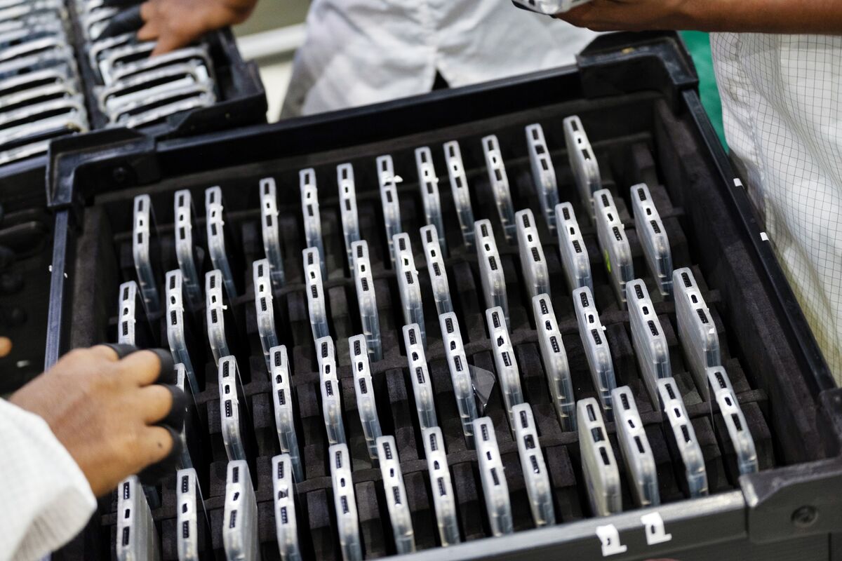 新たなロックダウンや制限にもかかわらず、中国鄭州市のiPhone生産は「順調に進んでいる」