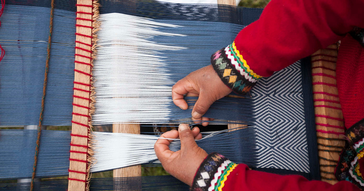 A Chic Alpaca Brand Preserves Peru's Weaving Heritage - Bloomberg