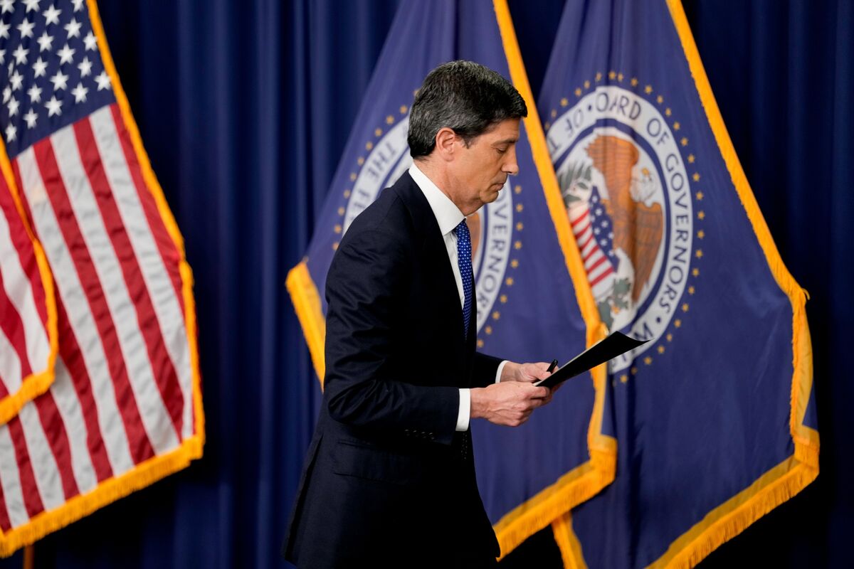 US Bond Traders Await CPI, Warsh on Fed Path