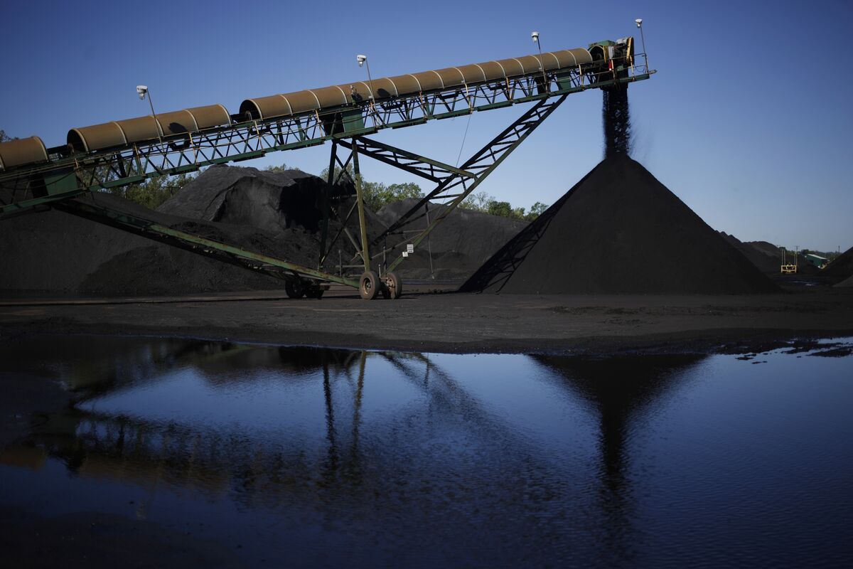 Coal Champion Glencore Bends To Pressure On Climate Change - Bloomberg