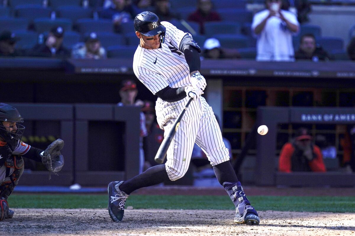 listen to today's yankee game