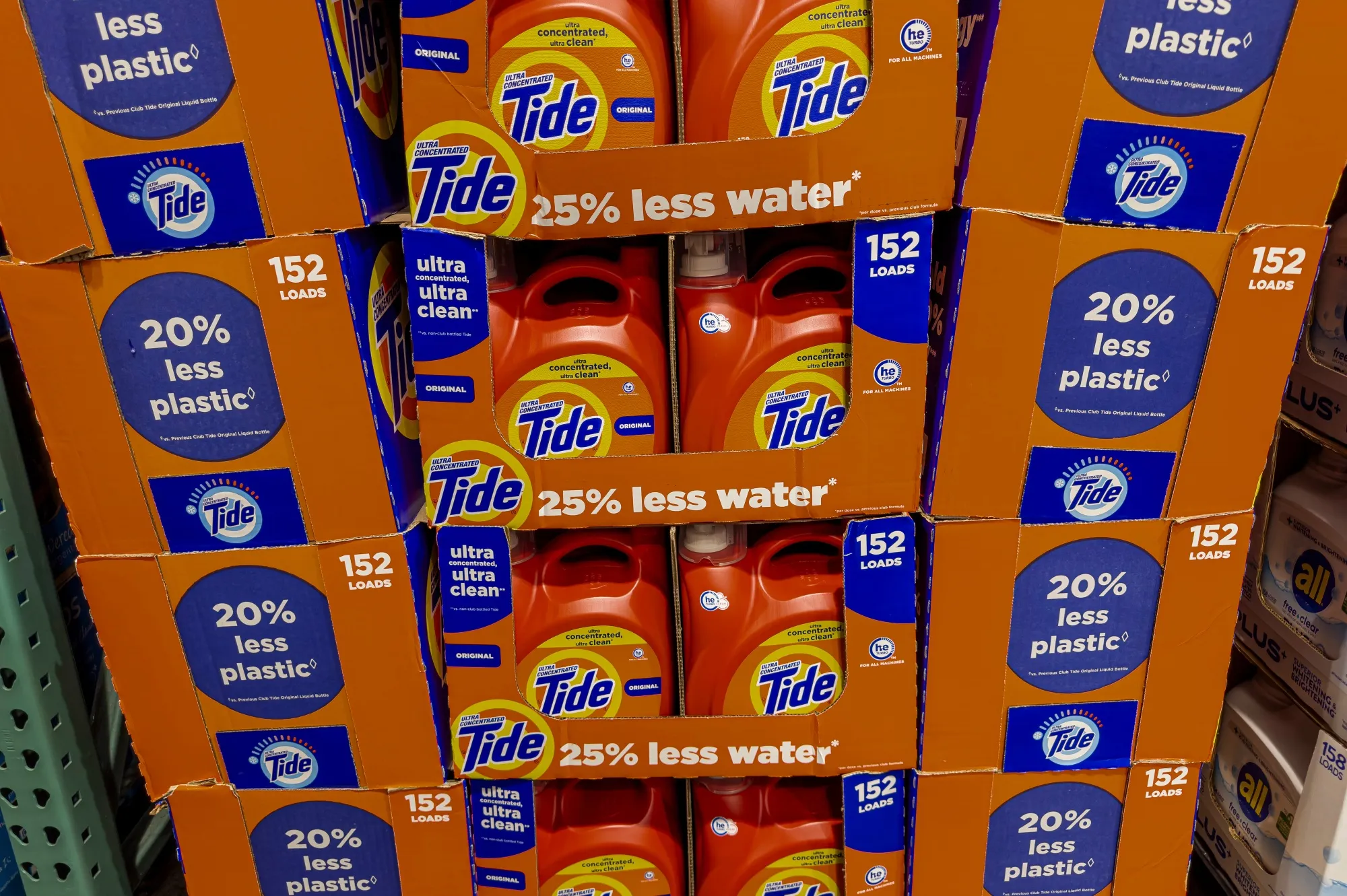 Procter &amp; Gamble expects organic sales growth this year to range between flat to up 4% versus the prior year.