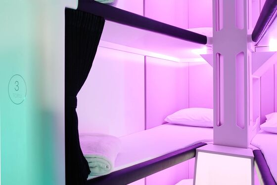 Air New Zealand Is Putting Bunk Beds in Economy Class