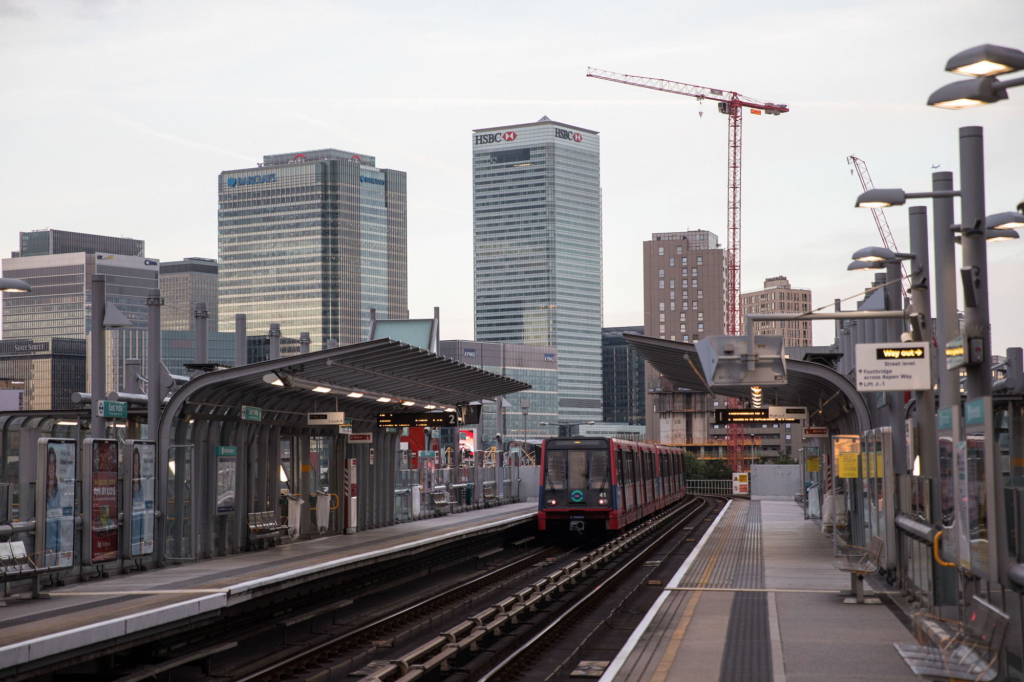 Canary Wharf Is Ready For Banks To Return But The Banks Aren T Bloomberg