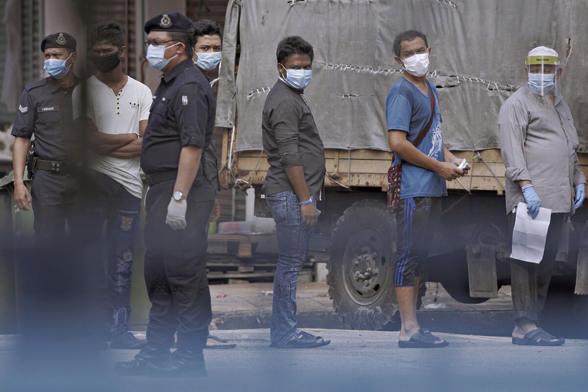 Malaysia Adds Fewest Virus Cases Since March After Earlier Surge
