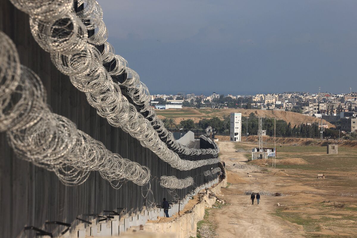 Israel Open to Negotiating Gaza-Egypt Border Area at End of War