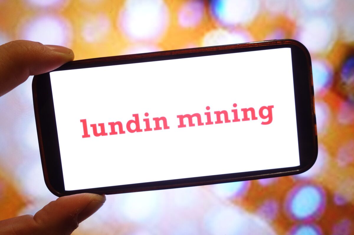 Canada Court Allows Investors to Sue Lundin Mining for Late Disclosure
