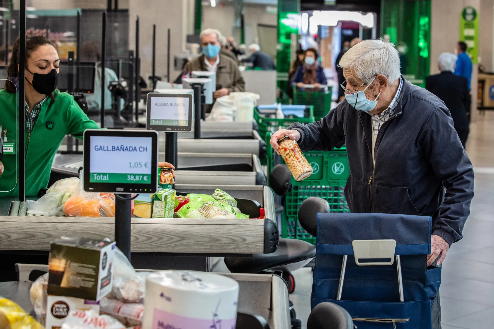 Shoppers at Mercadona SA Supermarkets amid Record Inflation