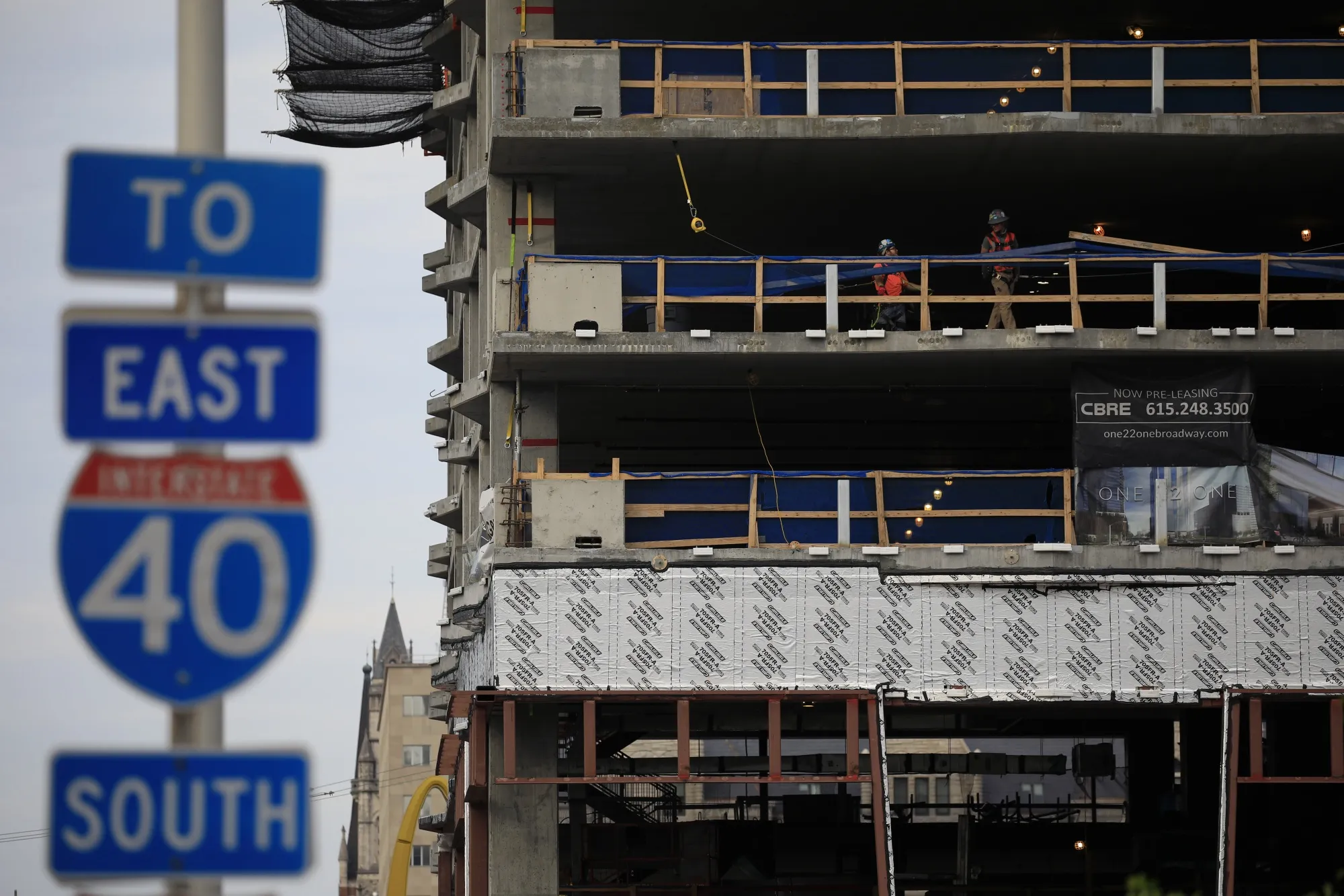 In DC, Seattle and Nashville, Amazon Adds $1.4 Billion to Housing Pledge -  Bloomberg