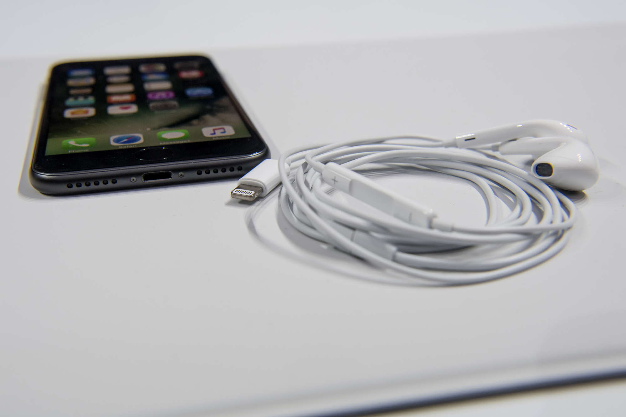 Will the iPhone 15 Get USB-C Port? Will Apple (AAPL) Release a