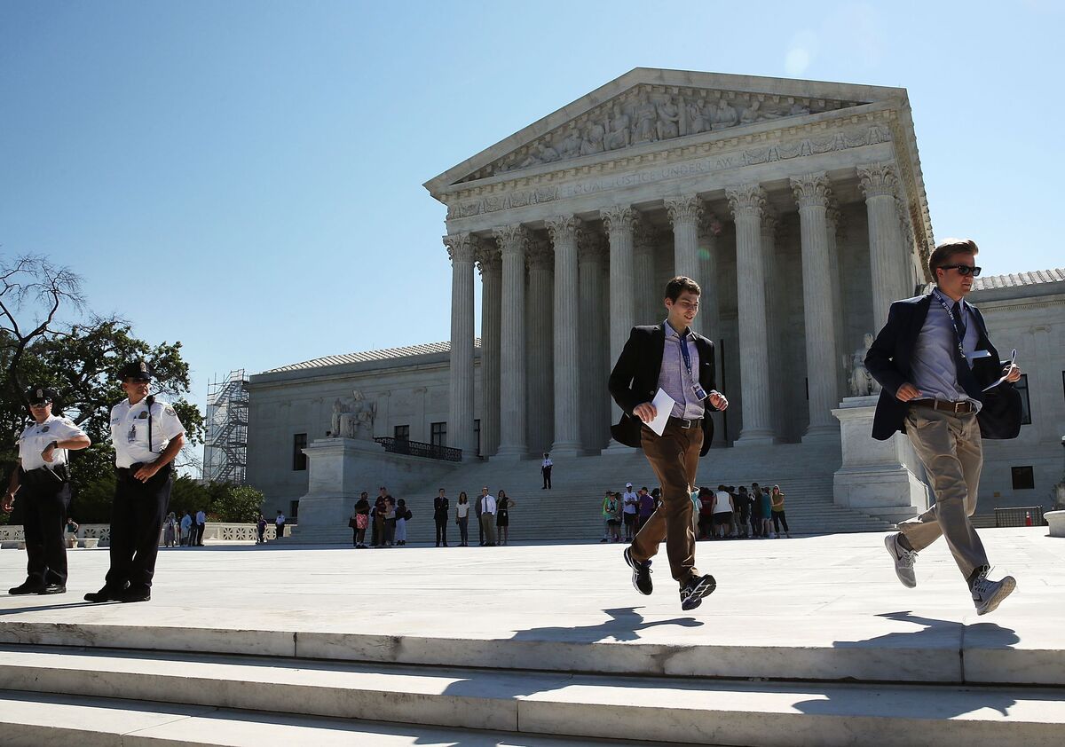 Plaintiffs ask US Supreme Court to temporarily halt Microsoft