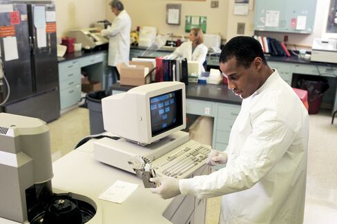 Black Scientists Less Likely to Secure U.S. Health Grants
