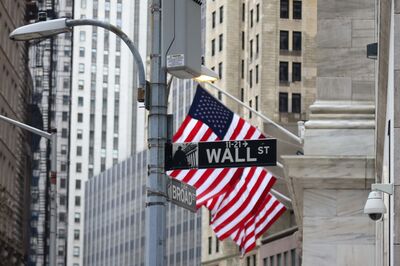 US Stocks Slump As Trump’s Threat To Fire Powell Adds Pressure