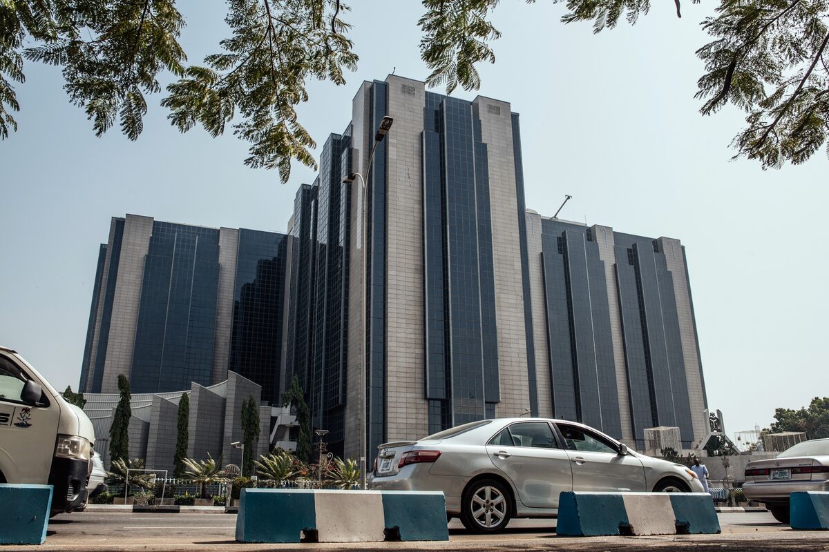 🟪"Nigeria: La Banca Centrale Ferma Dividendi e Investimenti Esterni per le Banche"