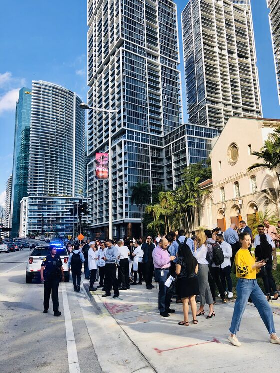 Banks Evacuate Workers in Downtown Miami After Caribbean Quake
