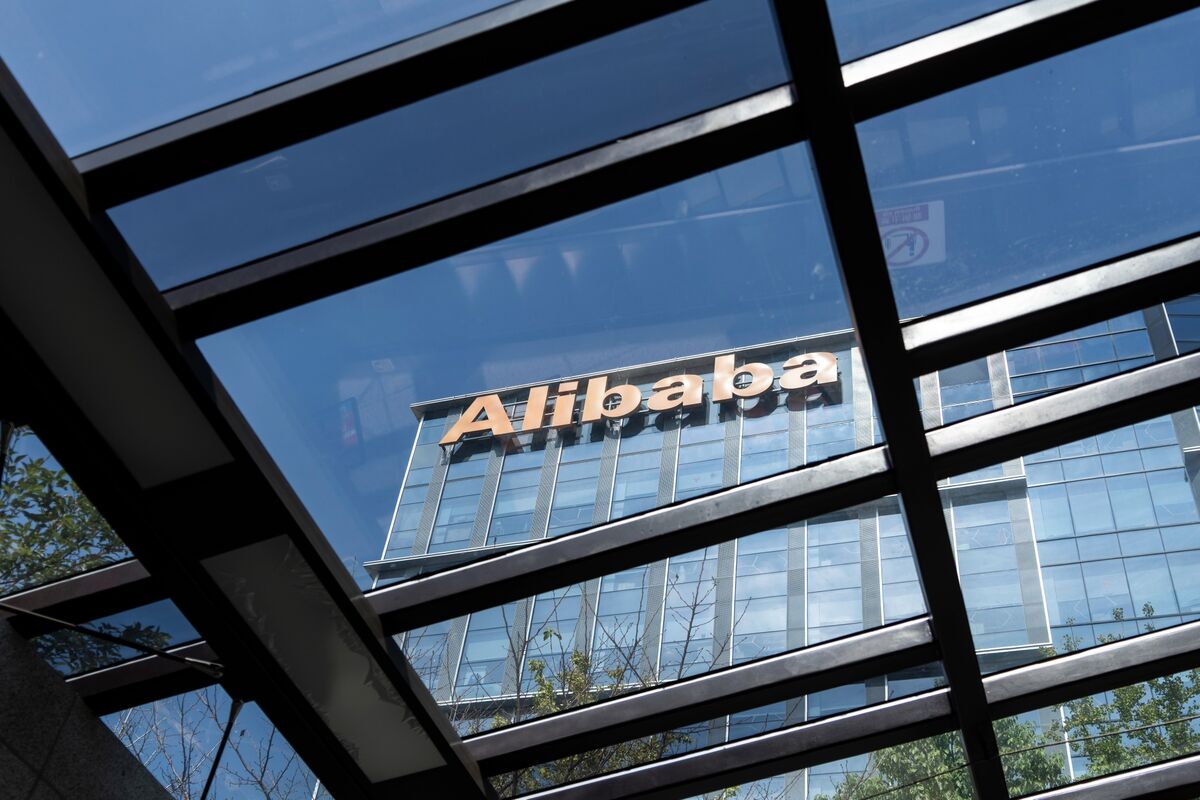 Alibaba’s Shares Jump Most in Ten Months as Earnings Hopes Grow