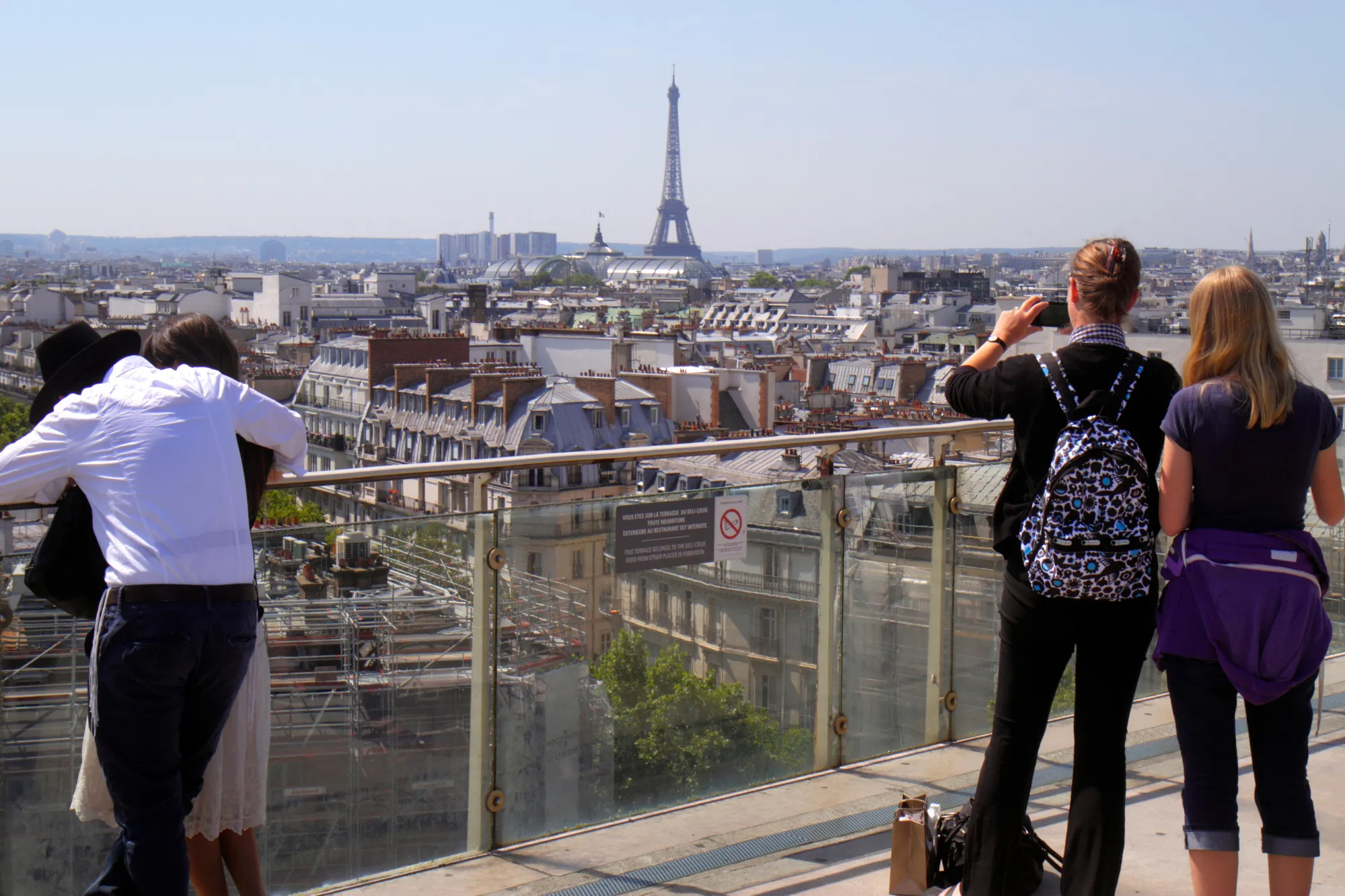 France Europe French Paris 9th arrondissement Boulevard Haussmann Au Printemps department store rooftop terrace city skyline view. (Photo by: Jeff Greenberg/UIG via Getty Images)