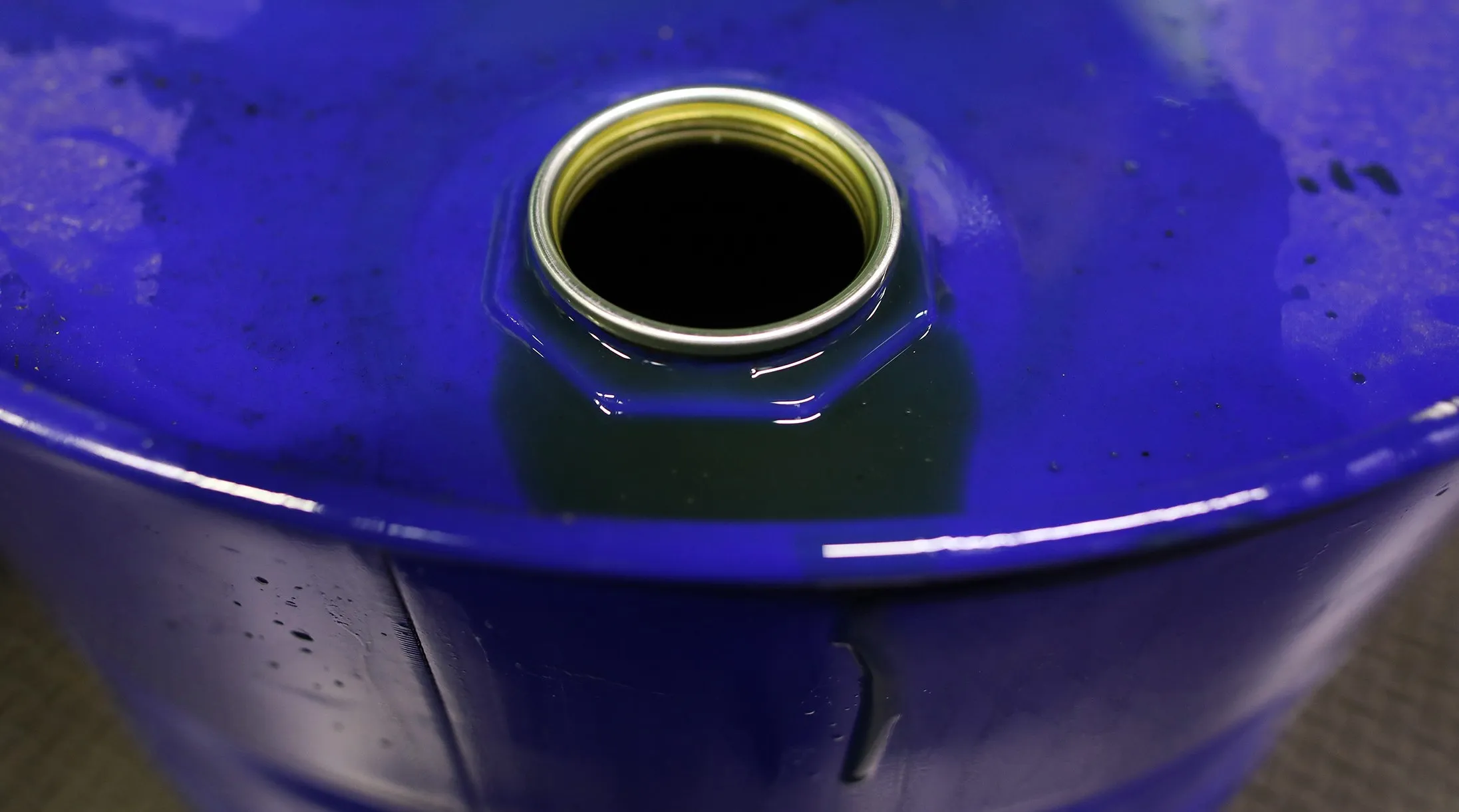 1500899398_oil-barrel